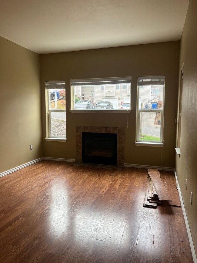 Foto del edificio - Rent Special: 1/2 Off January Rent!!