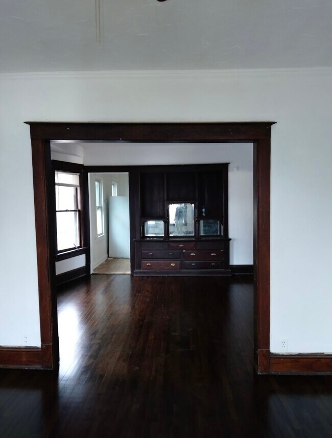 Building Photo - 2859 N 34th St