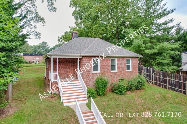 Building Photo - 7 Enka Pine Street