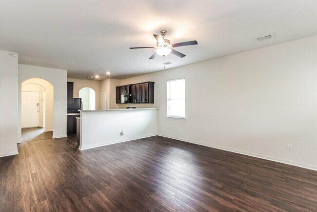Building Photo - 14333 Wrangler Way