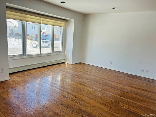 Building Photo - 19 Alan Ct