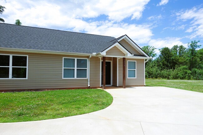 Building Photo - 1006 Martin Dr