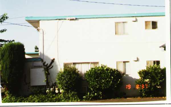 Building Photo - Riley Court Apartments