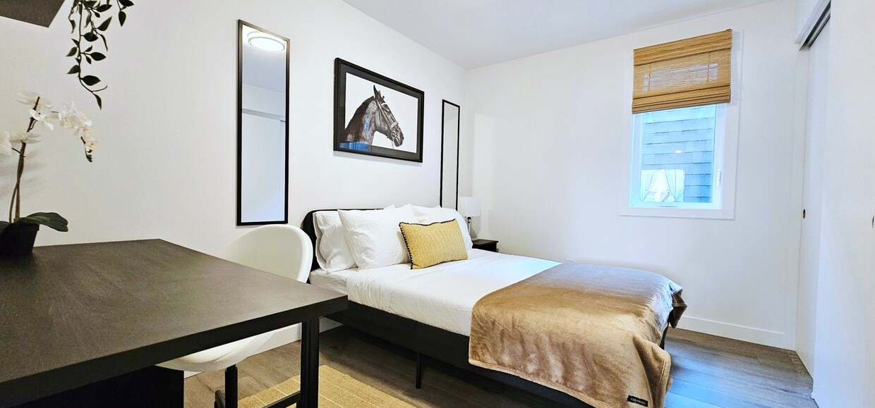 Photo principale - 216 Mcarthur Av
