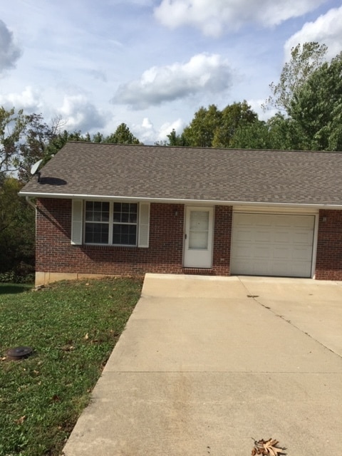 Primary Photo - AVAILABLE NOW!! 3 BEDROOM DUPLEX!