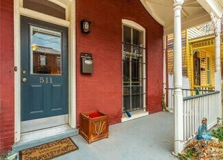Building Photo - 511 St James St