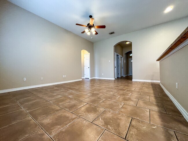 Foto del edificio - 3028 Douglas Fir Dr