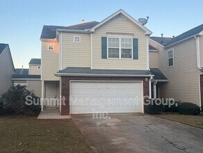Building Photo - 2810 Lakeside Cir
