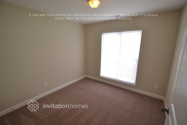 Building Photo - 1807 Chantilly Ln