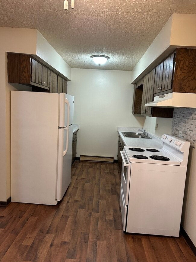 Building Photo - 1473 Rock Run Dr
