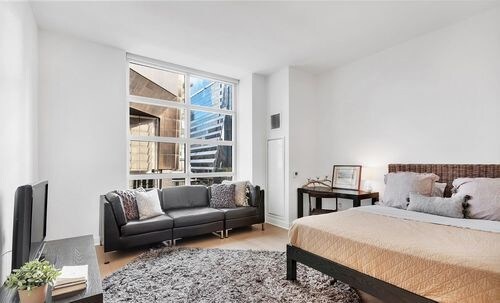 Foto principal - 500 W 30th St