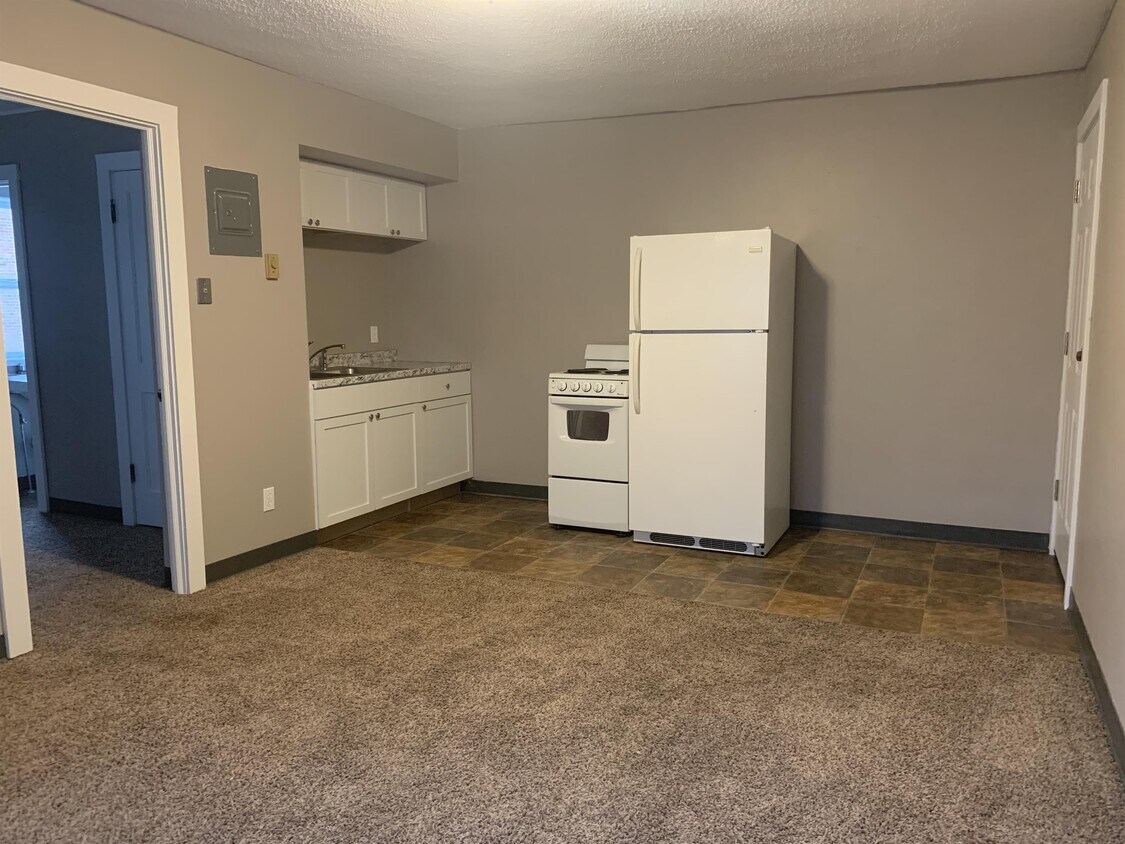 Foto principal - 210 N Cascade St