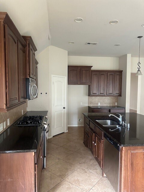 Foto del edificio - 21823 Juniper Wood Ln