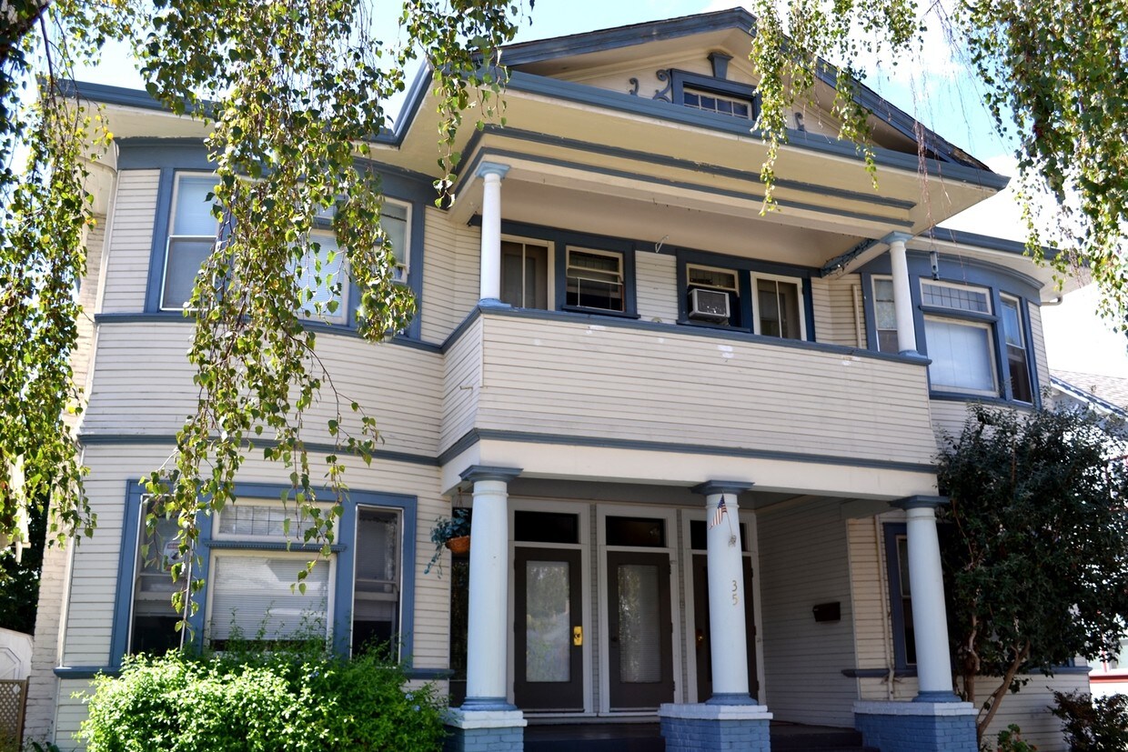 Primary Photo - 35 S 12th St