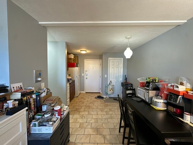 Building Photo - 720 Bennington St