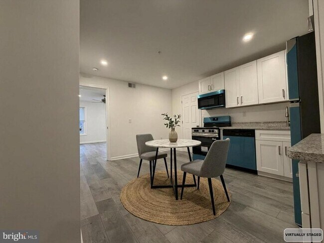 Foto del edificio - 45 E High St