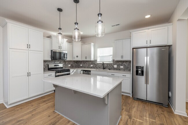 Building Photo - BRAND NEW 3BD/2.5 Home in Stonebridge- MOVE IN READY!