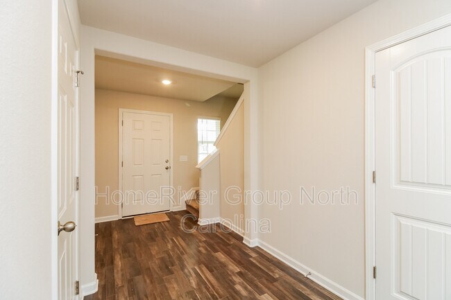 Building Photo - 4601 Glencraig Ave