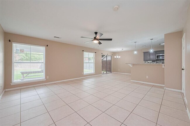 Foto del edificio - 8714 Ashlawn Dr