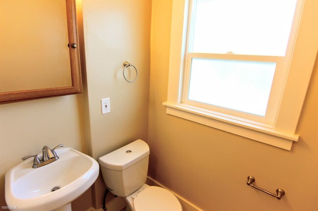 Bathroom Fixtures Hayward Ca 1201 b st hayward, ca 94541 rentals - hayward, ca | apartments Bathroom Fixtures Hayward Ca 1201 b st hayward, ca 94541 rentals - hayward, ca | apartments