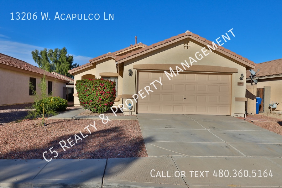 Primary Photo - Adorable 3 Bedroom Surprise Home!