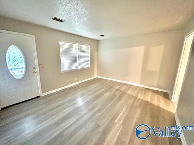Foto del edificio - 3305 E Tucker Dr NW