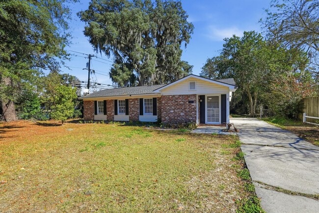 Building Photo - Ranch Style Home in Southside Savannah