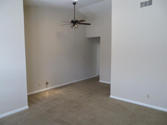 Building Photo - 2529 Rio Grande St