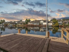 Building Photo - 51 Fox Valley Dr