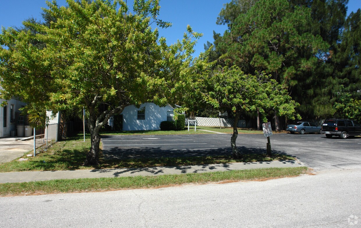 Foto del edificio - Kenrich Apartments