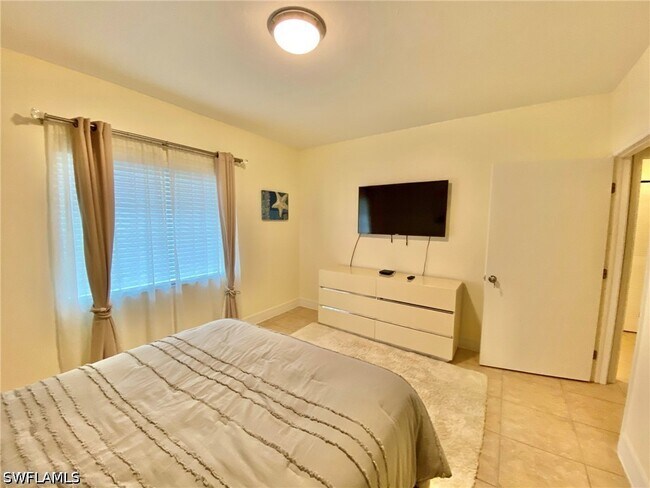 Foto del edificio - 230 Sugar Pine Ln