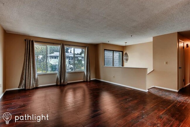 Building Photo - 2705 Forrest View Drive