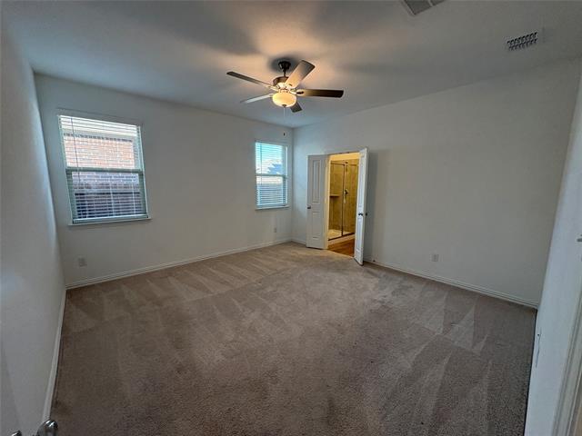 Foto del edificio - 5115 Penrose Dr