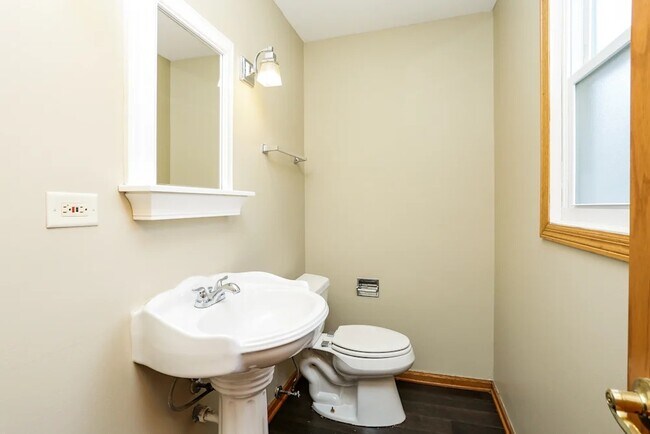 Foto del edificio - 7441 160th St