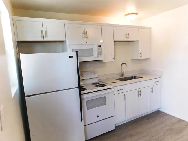 Foto del edificio - 3030-3034 Porter Ave