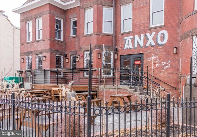 Foto del edificio - 525 T St NW