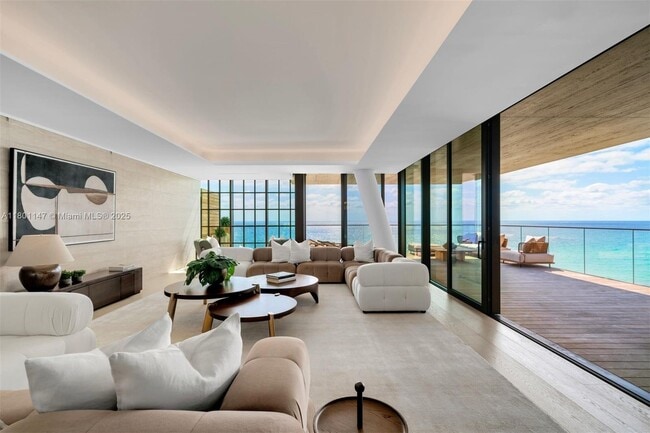 Foto del edificio - 8955 Collins Ave
