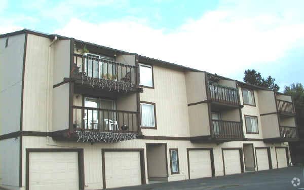 Building Photo - 458 Valley View Rd
