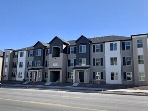 Building Photo - 3661 W 1500 N