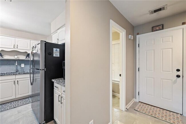 Foto del edificio - 2674 Farmstead Rd