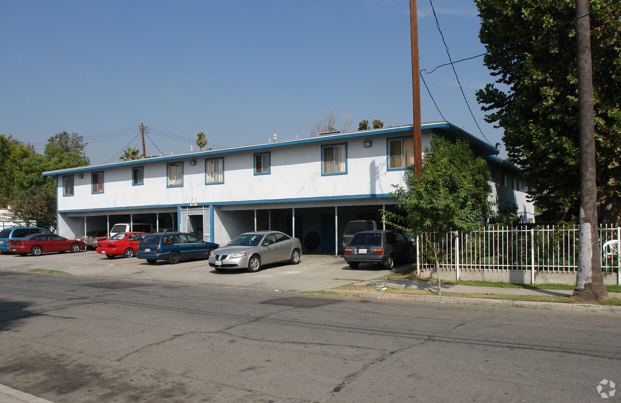 Building Photo - 280 W 23rd St