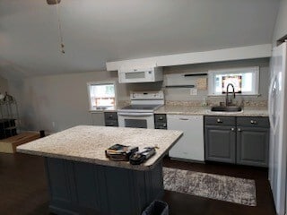 Building Photo - 225 Chapin St