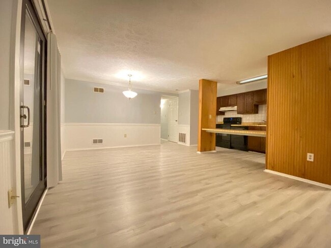 Foto del edificio - 751 Heather Ridge Dr