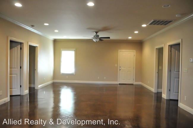 Foto del edificio - 503 Wesley Pl