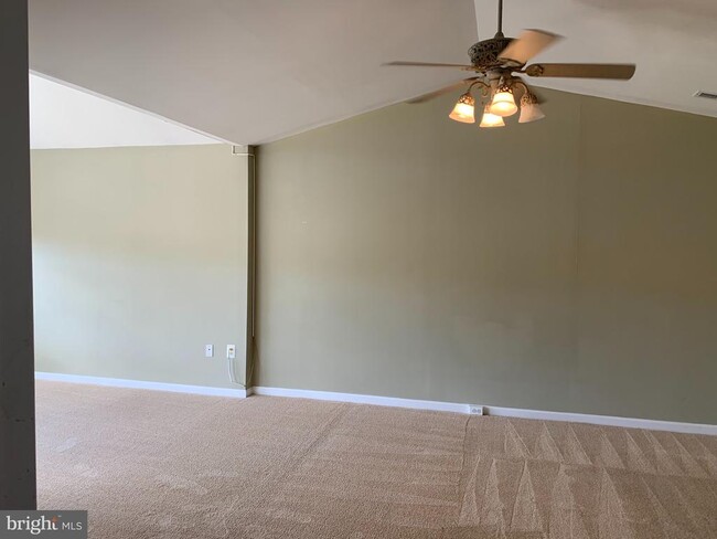 Building Photo - 47344 Blackwater Falls Terrace