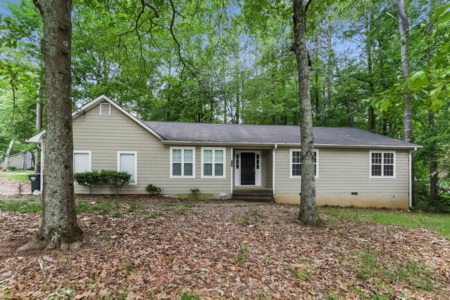 Building Photo - 520 Gregory Manor Dr SW