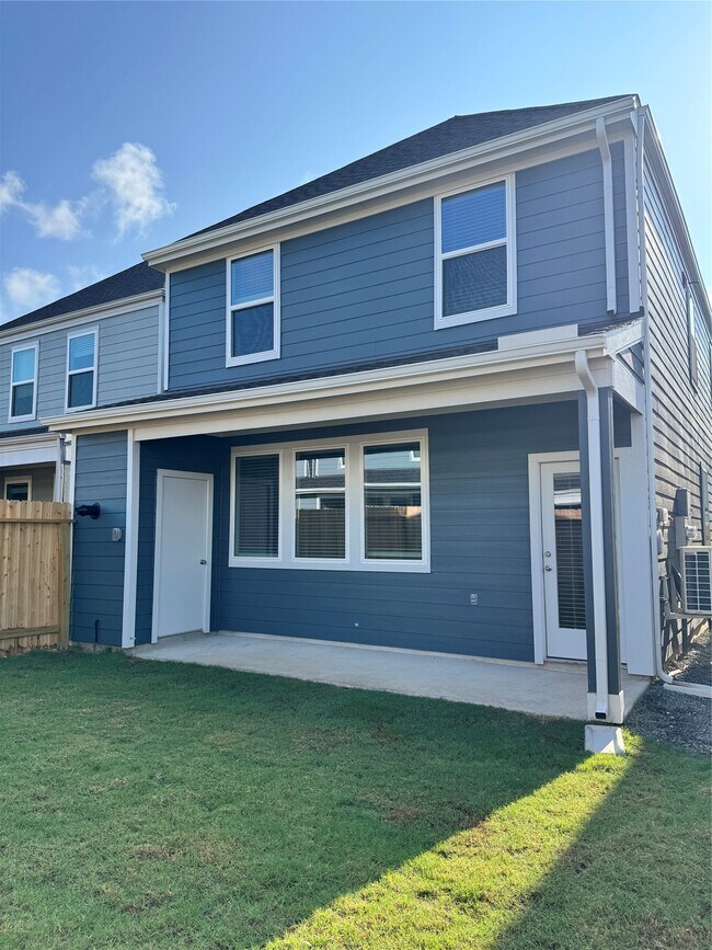 Foto del edificio - 3522 Goldfinch Woods Dr