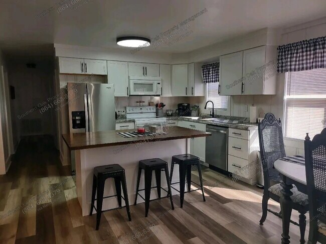 Foto del edificio - 602 Evelyn Dr