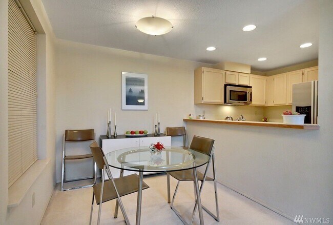 Foto del edificio - 22810 30th Ave S