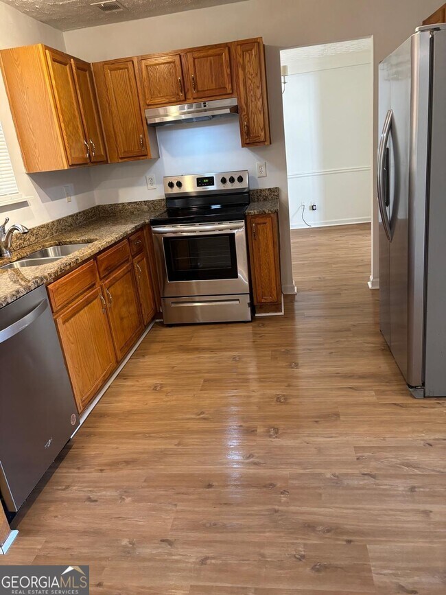 Building Photo - 432 Armor Dr